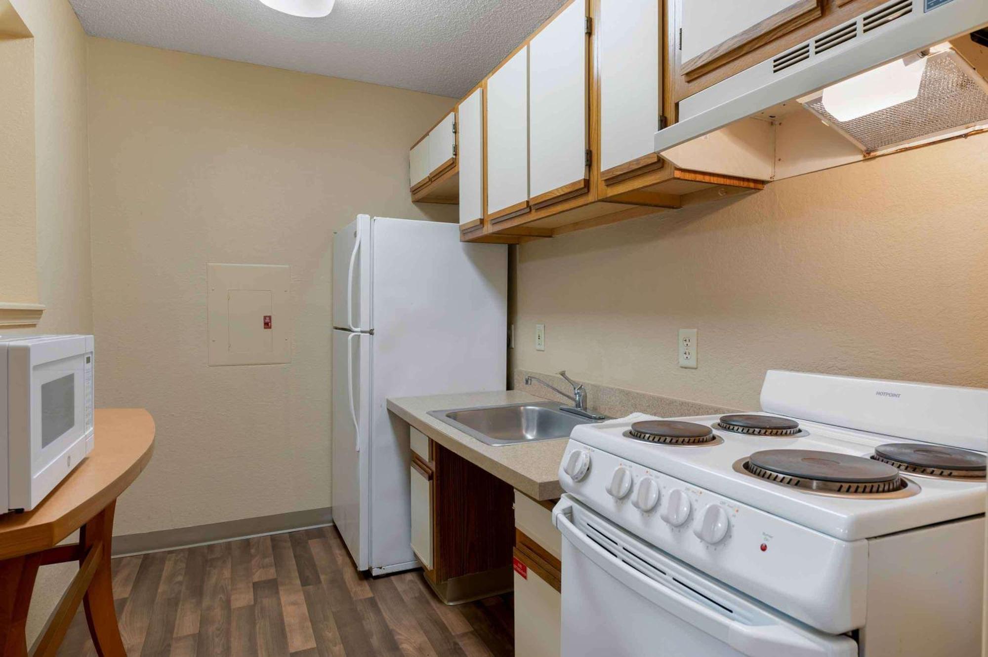 Extended Stay America Select Suites - Atlanta - Kennesaw Chastain Rd Bagian luar foto