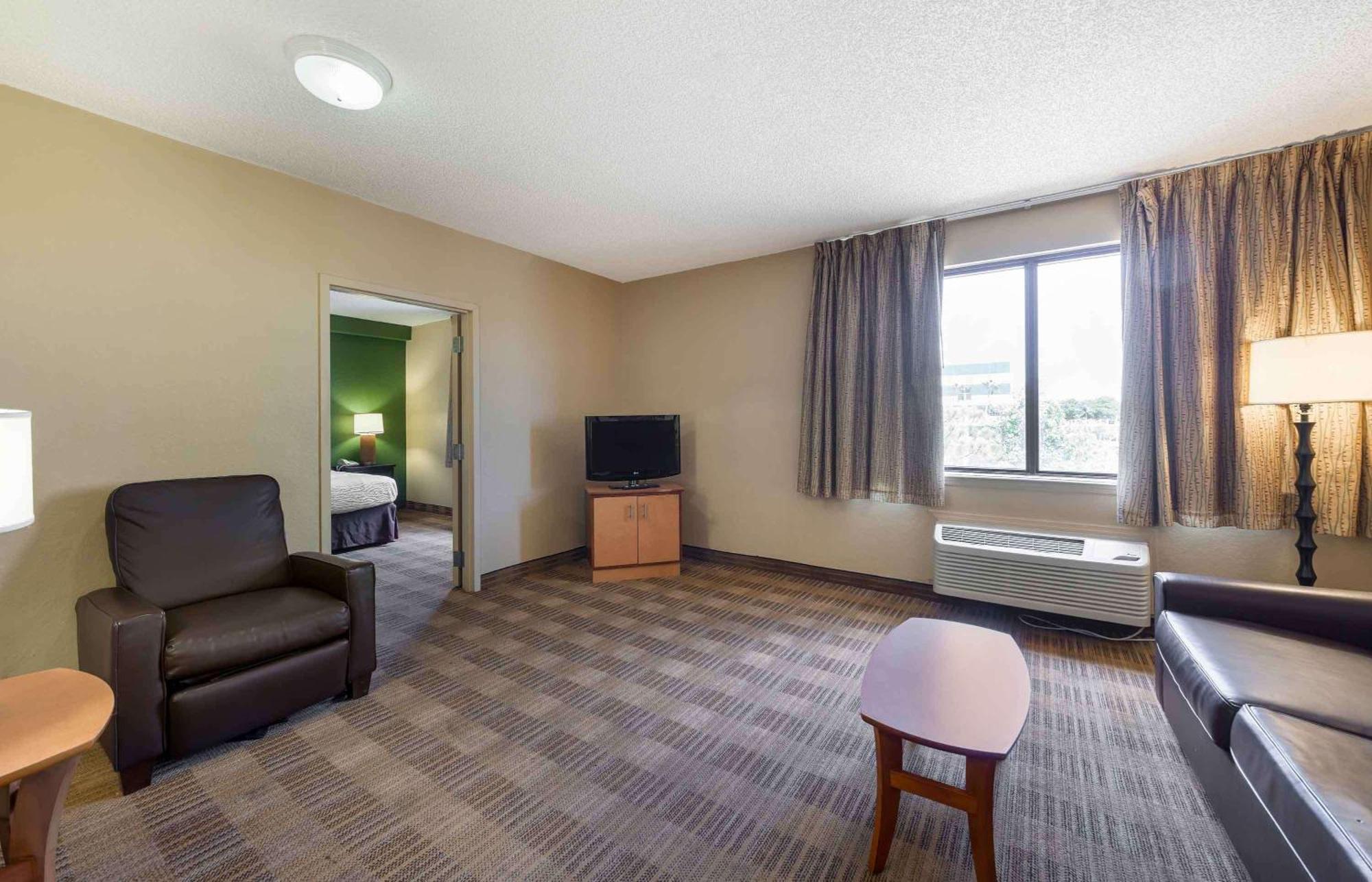 Extended Stay America Select Suites - Atlanta - Kennesaw Chastain Rd Bagian luar foto