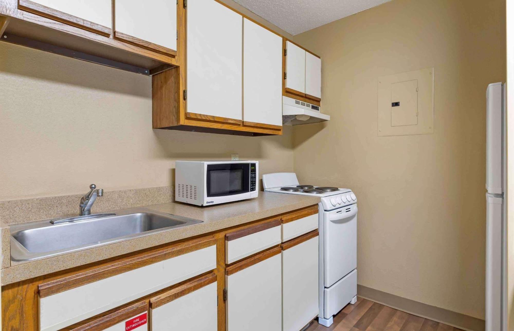 Extended Stay America Select Suites - Atlanta - Kennesaw Chastain Rd Bagian luar foto